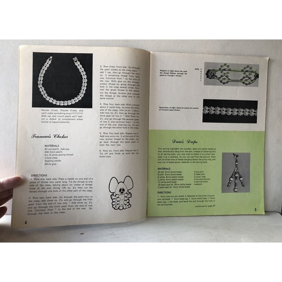 Vintage 1971 Bead and Pearl Jewelry Instruction Book Macrame Crochet Two Needle - Picture 3 of 7